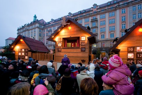 Puppentheater am Adventskalender